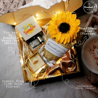 Gift Set: Sunflower & You are My Sunshine [𝙉𝙊 𝙇𝙄𝙂𝙃𝙏𝙎 𝙄𝙉𝘾𝙇𝙐𝘿𝙀𝘿] Music Box
