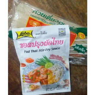Pad Thai Stir-Fry Sauce & Rice Stick Noodles