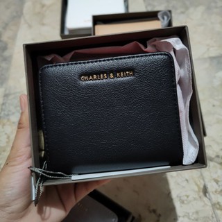 Small Zip Around Wallet (5)