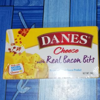 Danes Cheese with Real Bacon Bits