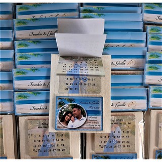 Personalized Calendar Wedding Giveaway with Gift Tag