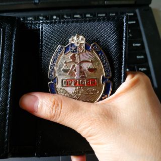 Badge and ID holder/ wallet
