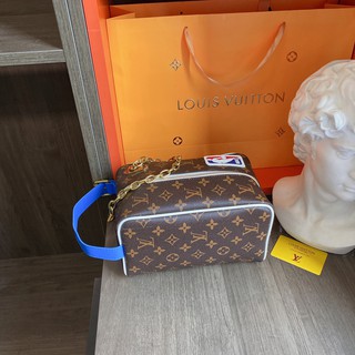 Original Louis Vuitton LV X NBA Cloakroom Dopp Kit Handbags Clutches Bags For Men Bags