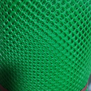 Green Plastic Screen (3ft. x 1ft.) (1)