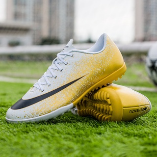 Men&#39;s football shoes football boots CR7 Soccer shoe outdoor