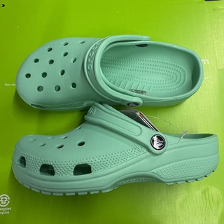 Crocs women's beach sandals and slippers (1)