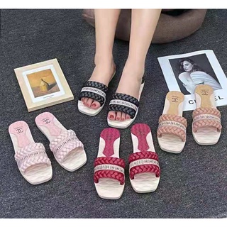 2021 best-selling Korean ladies fashion sandals and slippers