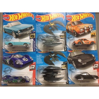 (Sold per piece/1pc) Assorted Hotwheels for 88 each (1)