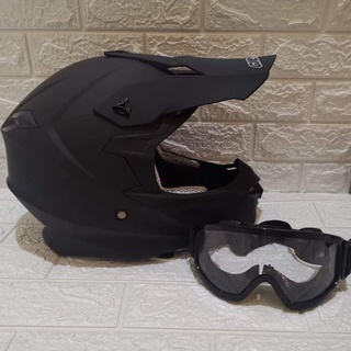 Gille motocross (free Google) helmet
