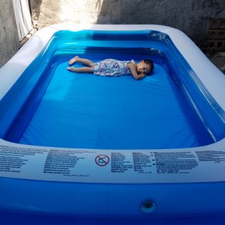 SEMILARGE INFLATABLE POOL