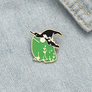 Creative new cartoon animal jewelry brooch cute and cute little frog wizard hat paint brooch badge