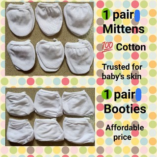 White Infant/baby 1 pair each Mittens and Booties