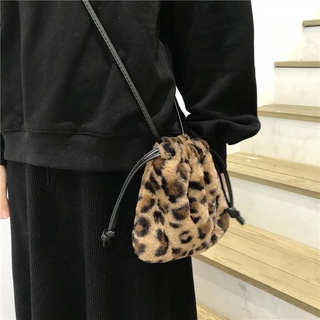 Fashion Plush Retro Leopard Bag Women's Winter 2021 Shoulder Messenger Bag Drawstring Mini Handbag C (2)