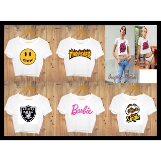WHITE CROPTOP Fitted Graphic Tees