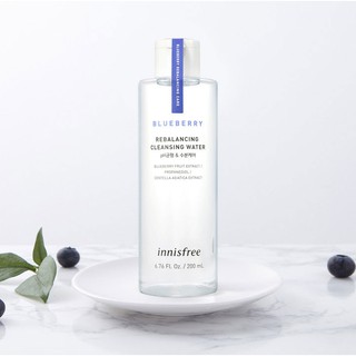 Innisfree Blueberry Rebalancing Cleansing Water 200ml (2)