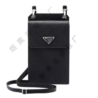 2021 new vertical leather mobile phone bag men and women shoulder messenger bag P letter trend card bag small square bag