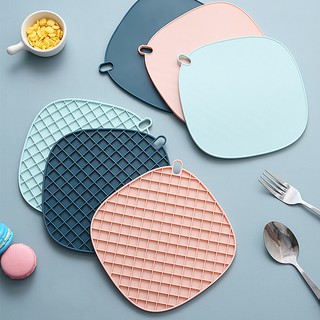 【 FLASH⚡️SALE】Creative anti-scalding heat insulation pad can be hung silicone tea coaster kitchen table Western placemat Nordic wind pot mat