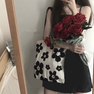 Korean ins style Canvas Black and white elegant flower female student fashion versatile single shoulder bag large capacity shopping bag (4)
