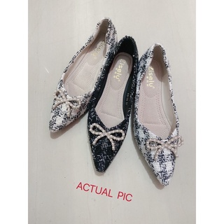 NEW KOREAN POINTED FLATS