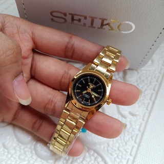 Seiko 5 21 Jewels Automatic Black dial Stainless Steel Watch for women (Gold)