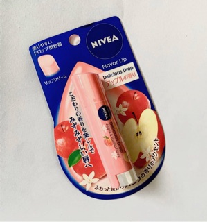 Nivea Flavor Lip Delicious Drop in Apple Scent Lip Balm 3.5g.