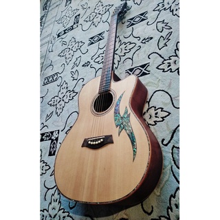 Standard Acoustic Guitar Spruce/Philippine Koa