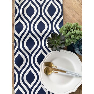 Abby reversible 6 to 8 seater table runner