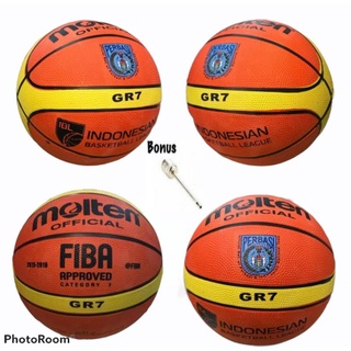 Molten Rubber Basketball Size 7 / Free Nipple Basketball