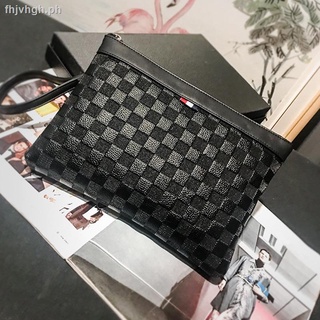 New men s handbags, men s leather clutches, business casual envelopes, Japanese and Korean lattice squares, men s and women s clutches