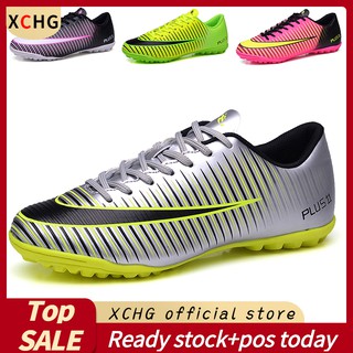 XCHG Ready Stock Men's outdoor soccer shoes lawn indoor soccer futsal shoes Short Nail (1)
