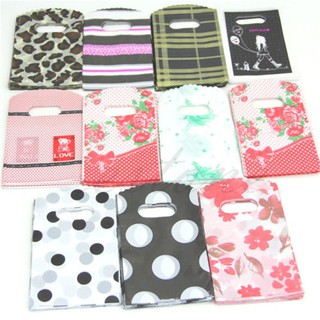 1pack (50pcs) Holder Many Bag Colorful Bags Mix Pattern Plastic Gift Bag (1)