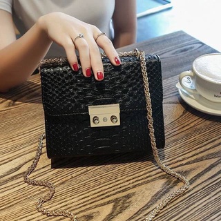 Chain messenger bag new simple fashion handbag crocodile pattern shoulder bag mini square bag EG6r