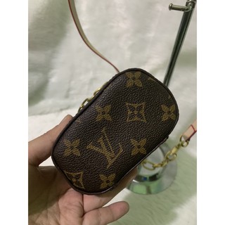 Louis Vuitton Cellphone Bag (4)