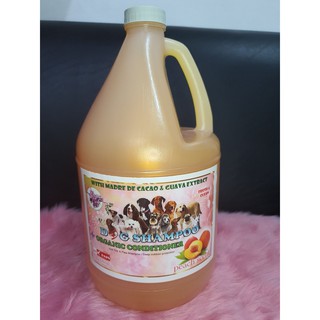 1 gallon (Peach) Madre de Cacao w/ guava extract dog & cat shampoo+conditioner