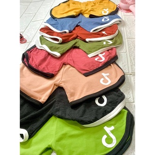 SHORTS FOR KIDS COTTON PLAINTIKTOK 3pcs for 100 pesos only ( 2-5 YEARS OLD) (1)