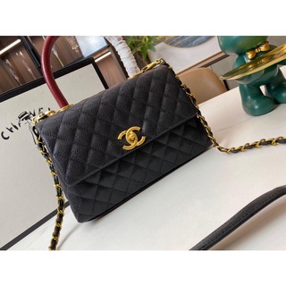 2021 Chanel latest ladies handbag shoulder bag : Simple design capacity is big, the top one,
