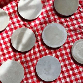 Customizable Cement Coasters/Catchplate for Mugs, Waterblottles, Candles, Decor