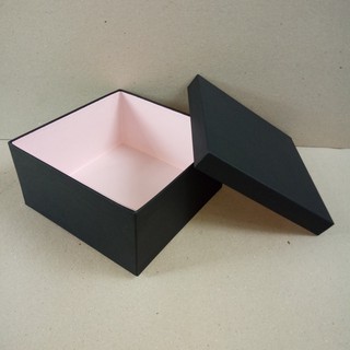 (8x8x4 inches) Hard box/Gift Box
