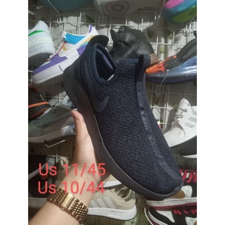 Mall pull out Nike Viale sale for check out (1)