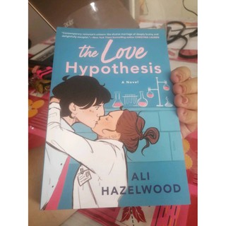 【Brand New】(Paperback) Ali Hazelwood The Love Hypothesis (6)