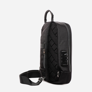 Travel Basic Men’s Cheung Chest Bag in Black