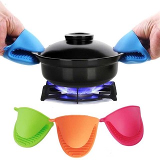 1PCS Kitchen Silicone Glove Grip Pinch Mitts Oven Pot Holder Tool (3)