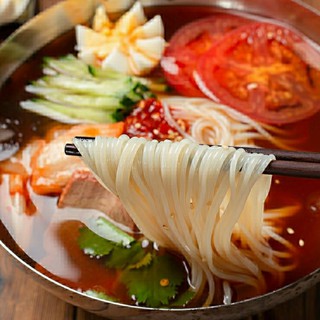 Instant Korean Ramyun Wheat Cold Noodles 230g Free Sweet & Spicy Seasoning Sauce 120g (1)
