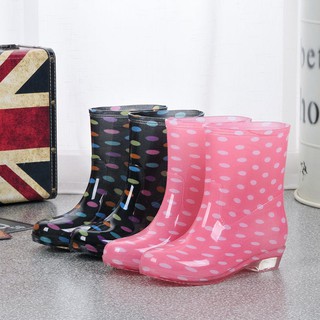 [Spot] Tube rain Shoes Korean version of the fashion in middle warm removable anti-slip waterproof boots rubber (1)