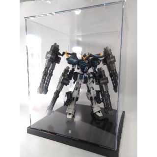 1/100 Acrylic Model Display Box for Gundam and Action Figures 20x20x25cm (QY or VT) (1)