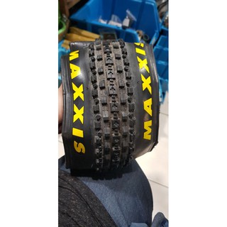 MAXXIS CROSSMARK TIRE FOLDING size 26x2.25 or 26x2.10 TUBELESS READY sold by 1 pc