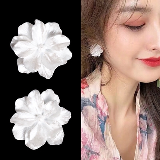 925 silver needle Japan and Korea super fairy daily temperament joker fashion earrings delicate imitation of pearl white flower earrings for women