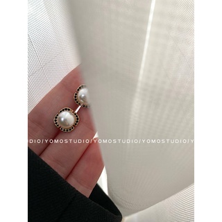Xiaoxiang European and American Style Hepburn Court Style Retro Button Rhinestone Square Women's Shirt Pearl Button