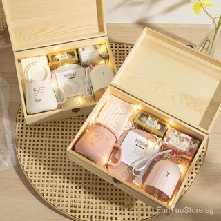 Gift for Bridesmaid Men Bridesmaid Small Gift Practical High-End Wedding Towel Gift Box Suit Wedding
