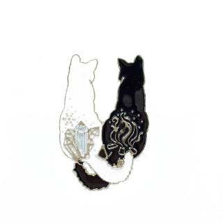 Cartoon Black and White Couple Cat Flame Gem Seal Bag Jacket Jewelry